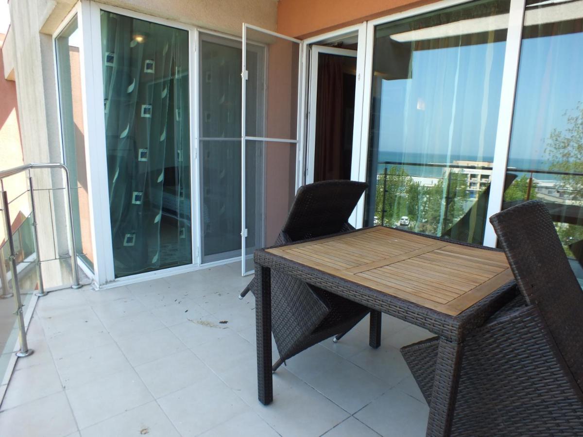 Апартаменты Seaside Piano Bar Apartament Мамая Экстерьер фото