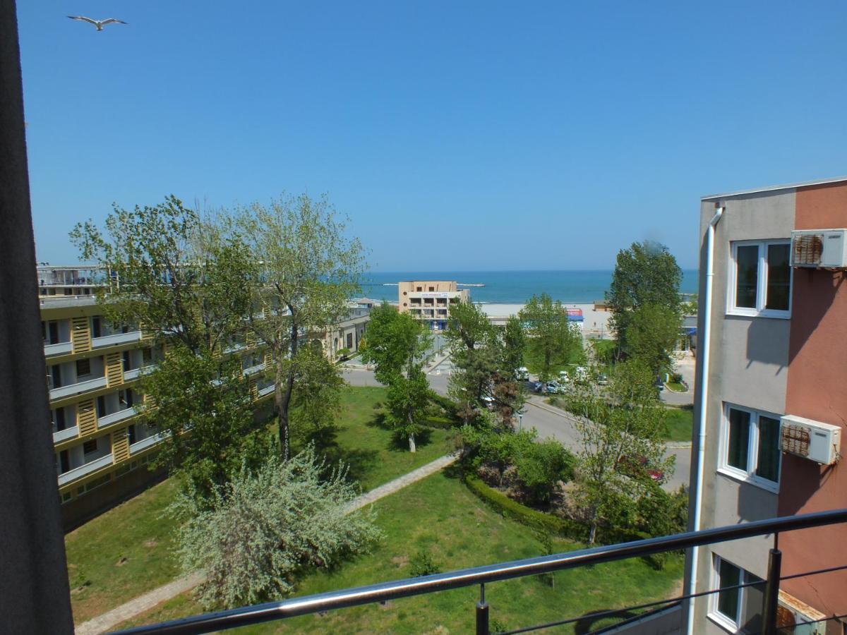 Апартаменты Seaside Piano Bar Apartament Мамая Экстерьер фото